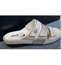 Pantofle dám. CORDA